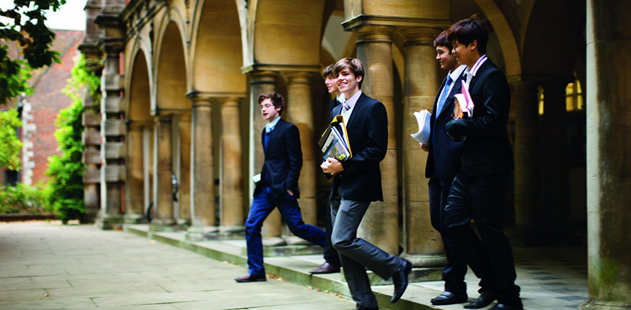 Private school Winchester College –– boarding schools in the United Kingdom